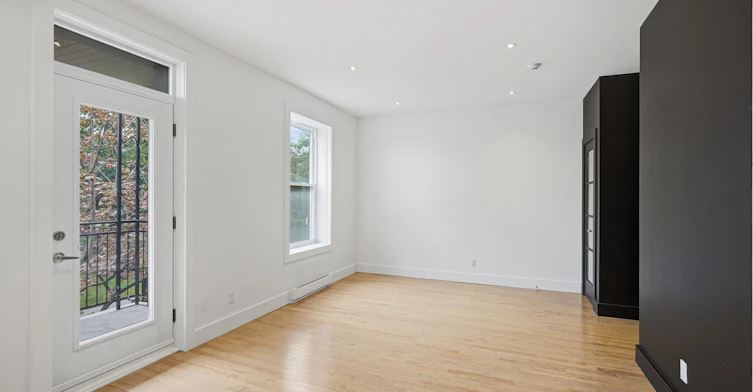 6652 Clark Rue, Montréal, QC, H2S 1P2 - 5