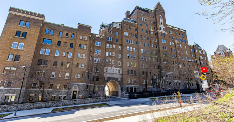 C73-3940 De La Côte Des Neiges Chemin, Montréal, QC, H3H 1W2 - 25