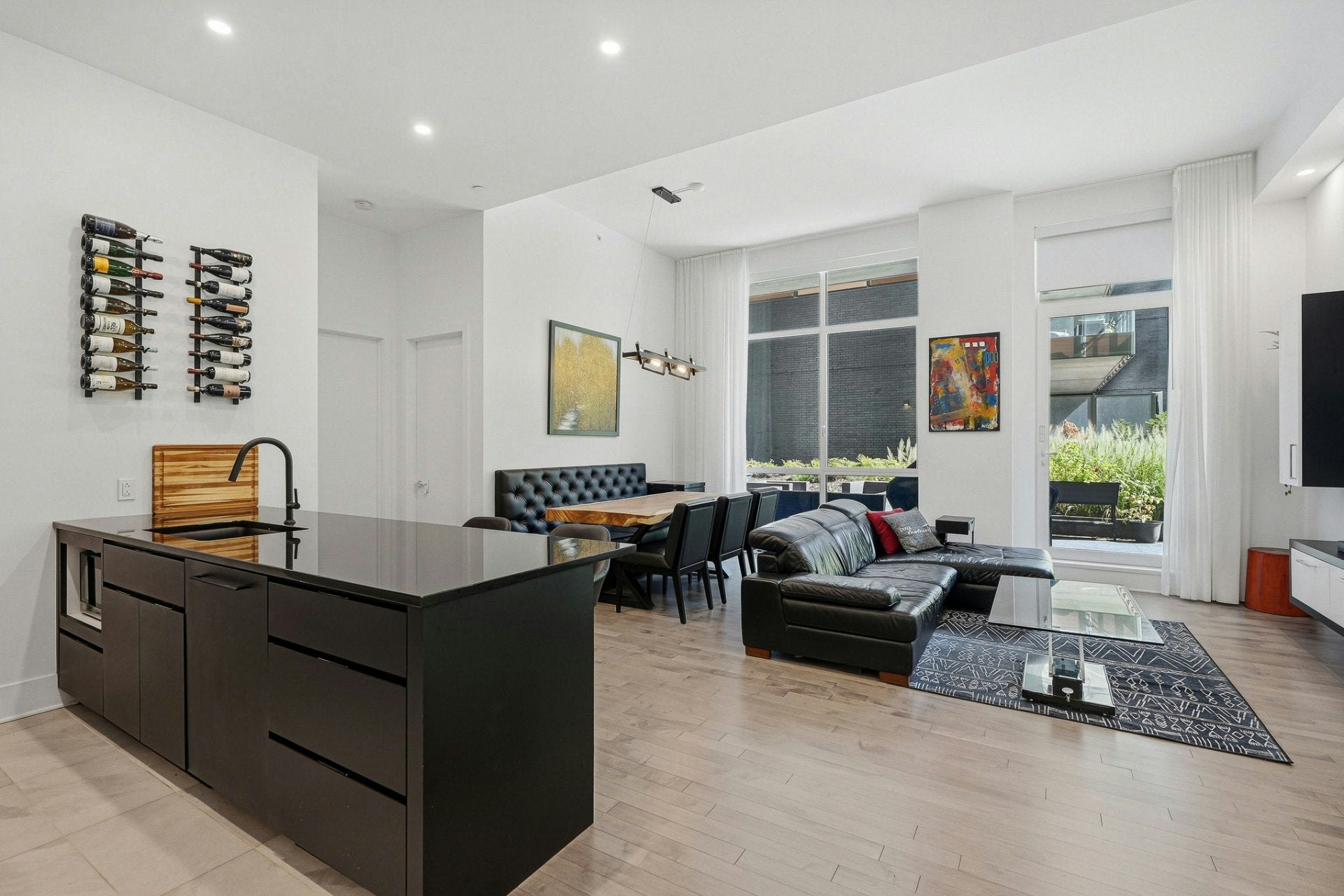 115-360 Atateken Rue, Montréal, QC, H2L 0H4