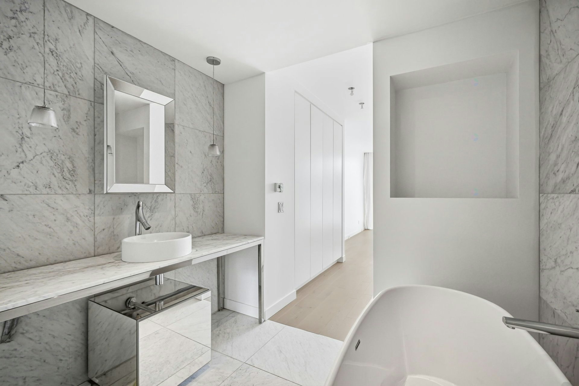 1605-242 Young Rue, Montréal, QC, H3C 2E9 - 13