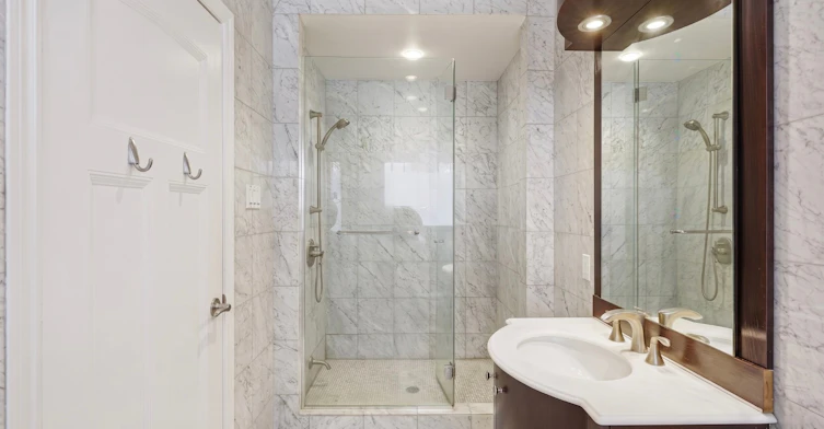 735 Davaar Avenue, Montréal, QC, H2V 3B3 - 24
