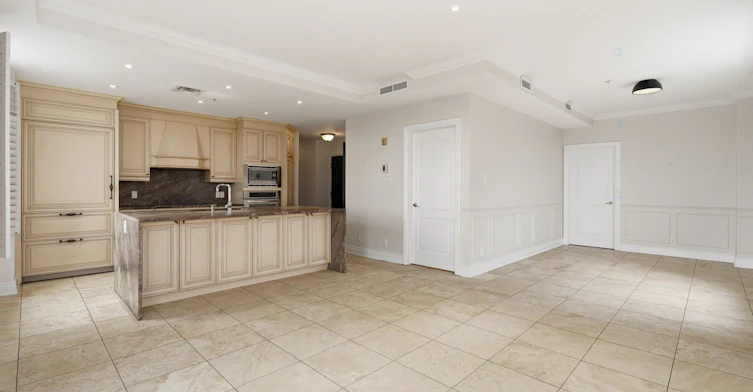 501-550 De La Côte Vertu Boulevard, Montréal, QC, H4L 1X9 - 8