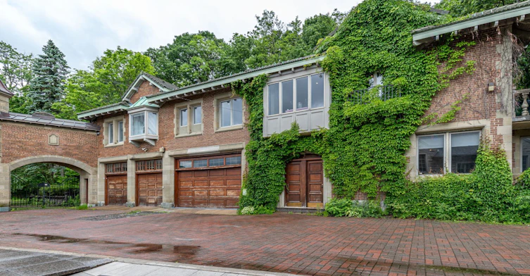 12 Sunnyside Avenue, Westmount, QC, H3Y 1C1