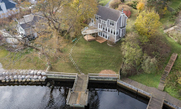 10 Schooner Cove Road