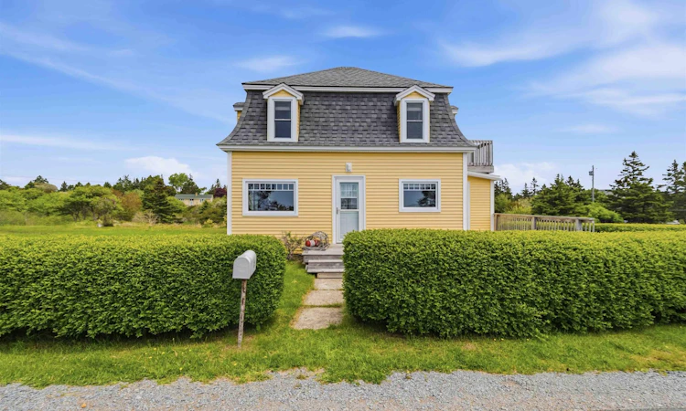 125 The Point Road