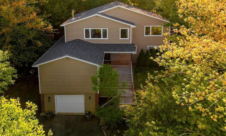 61 Donaldson Avenue