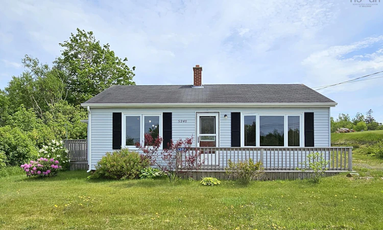 5248 Shore Road