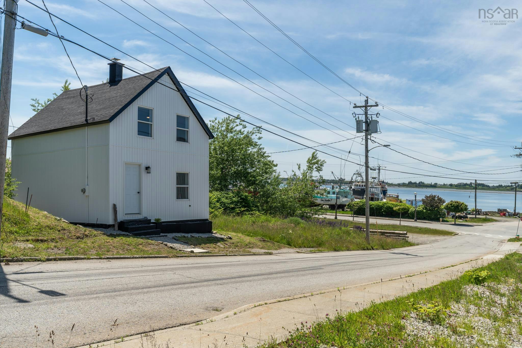 7 Pearl Street, Yarmouth, NS, B5A 3M4