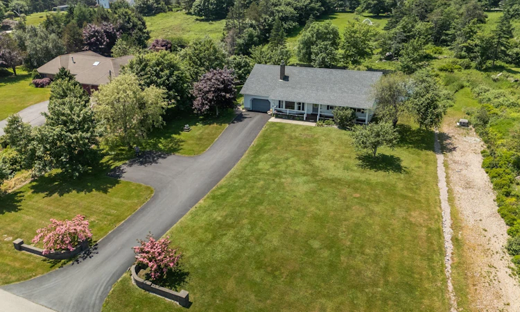 31 Maple Drive