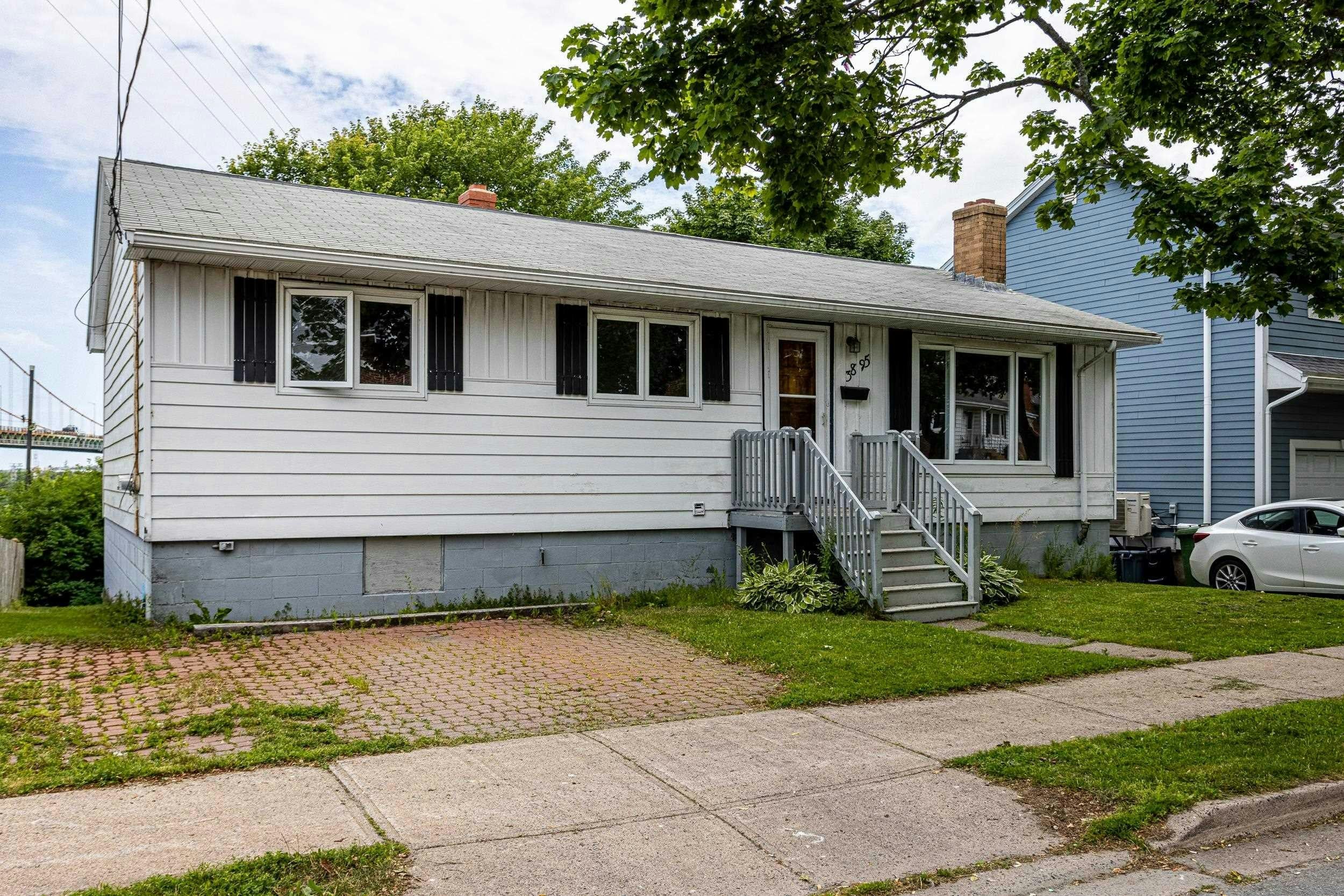 3895 Kencrest Avenue, Halifax, NS, B3K 3L4