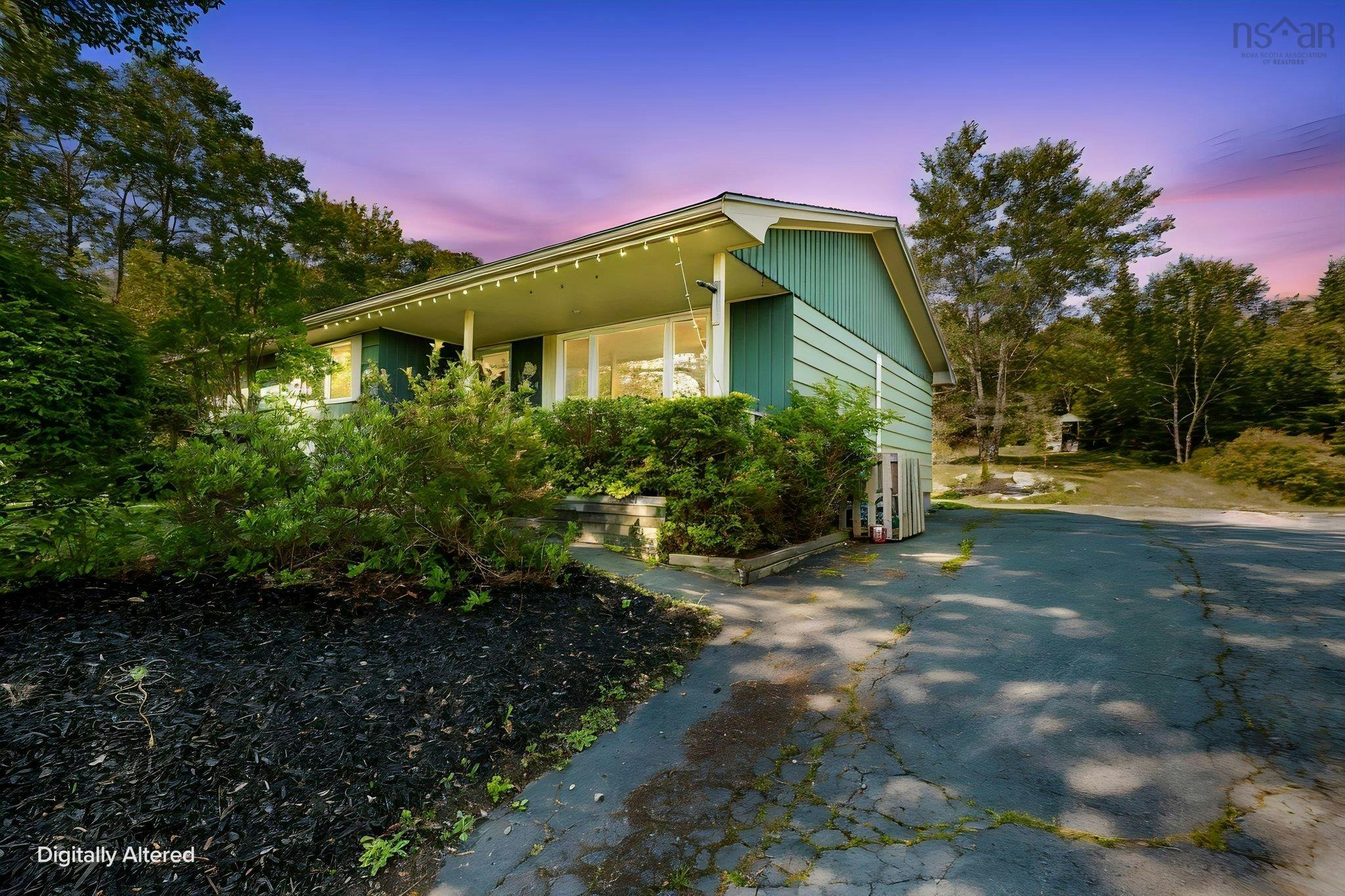 1053 Terence Bay Road, Terence Bay, NS, B3T 1X5