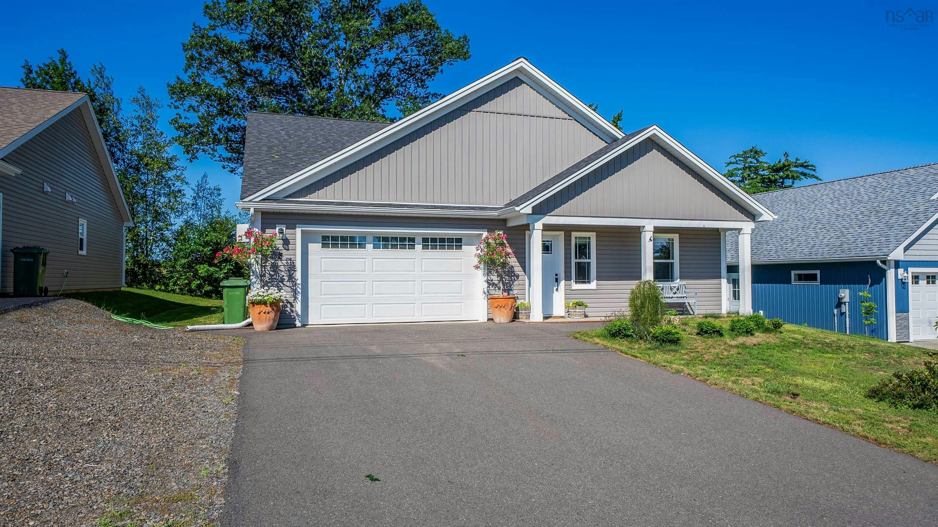 8 Covey Drive, North Kentville, NS, B4N 0H8