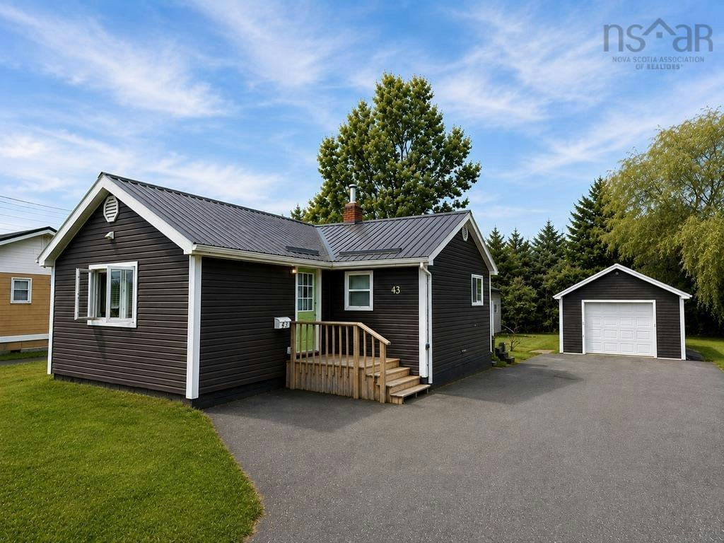 43 Johnson Avenue, Bible Hill, NS, B2N 4M3