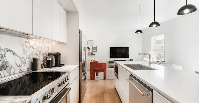 711 St Philippe Rue, Montréal, QC, H4C 2V7 - 8