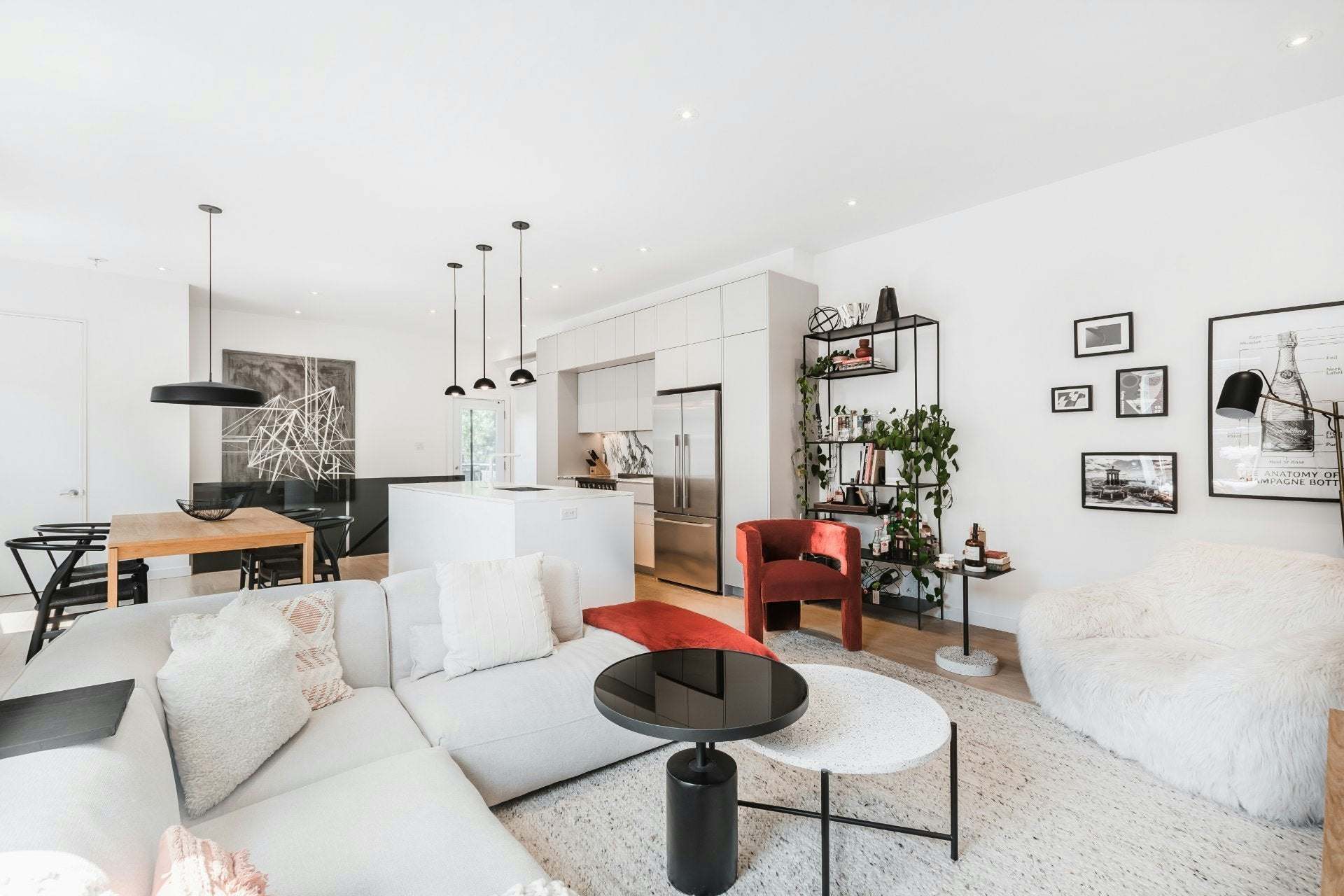 711 St Philippe Rue, Montréal, QC, H4C 2V7 - 2