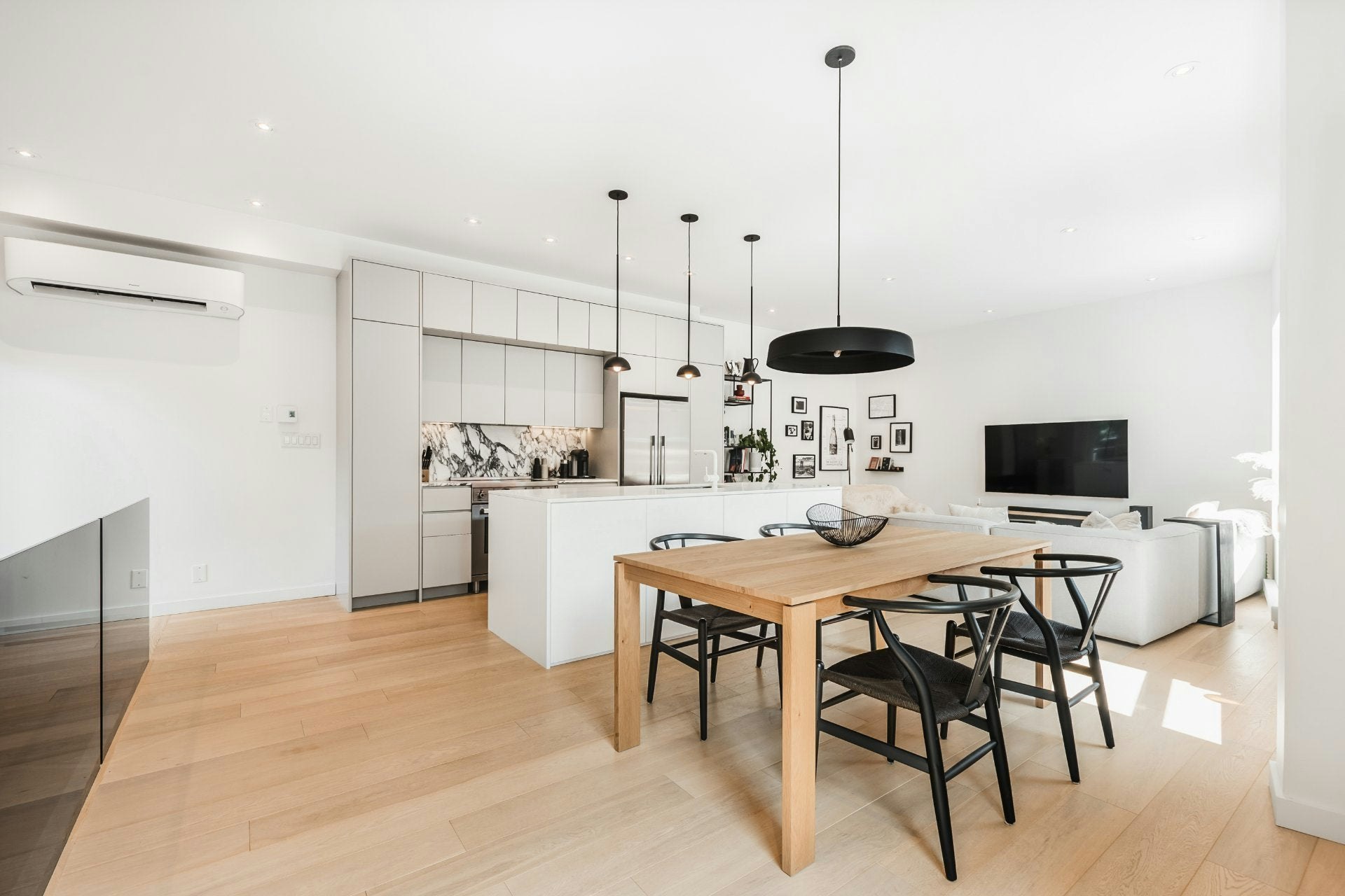 711 St Philippe Rue, Montréal, QC, H4C 2V7 - 6