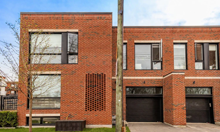 7700 Des érables Avenue