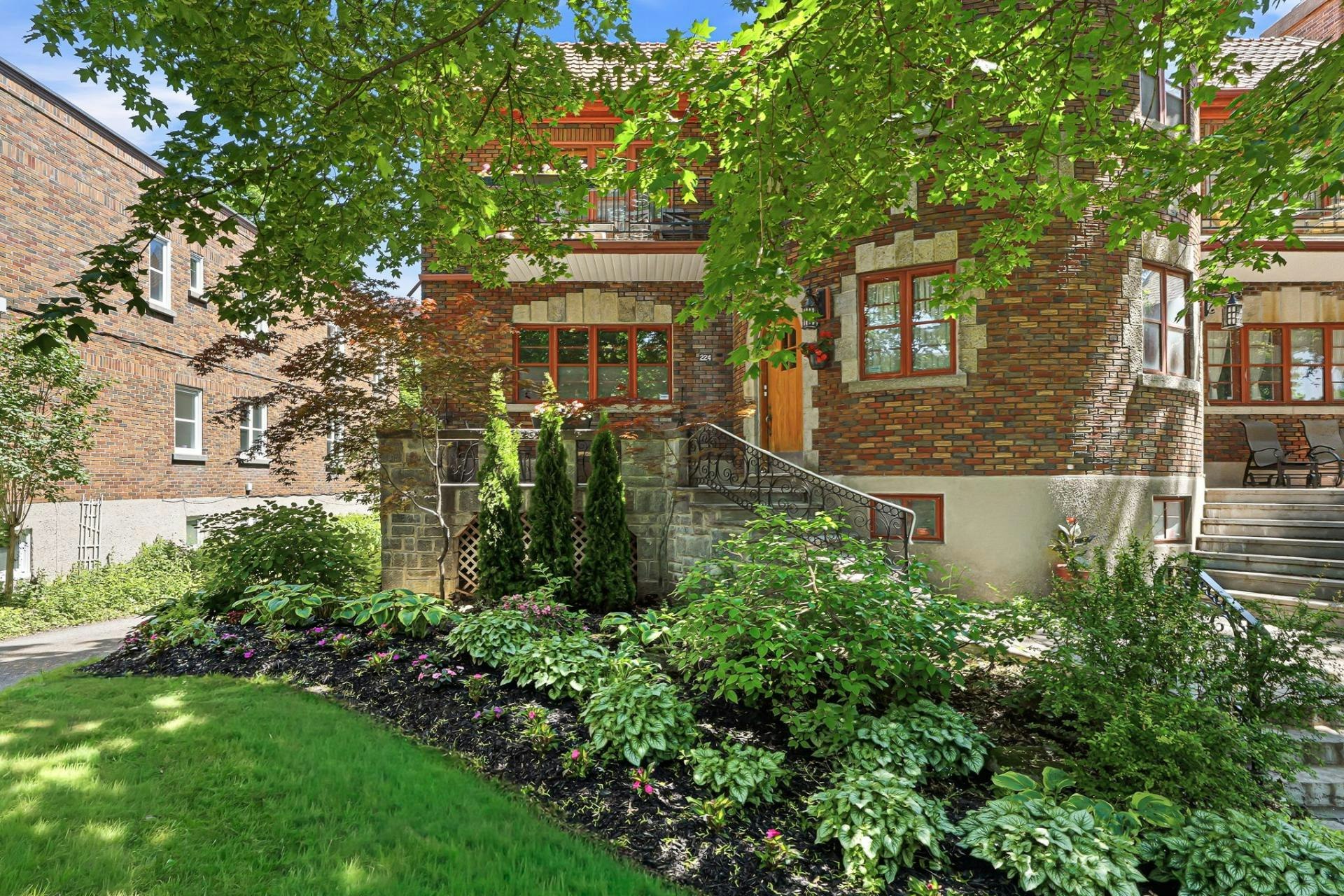 224 226 Willowdale Avenue, Montréal, QC, H3T 1G7