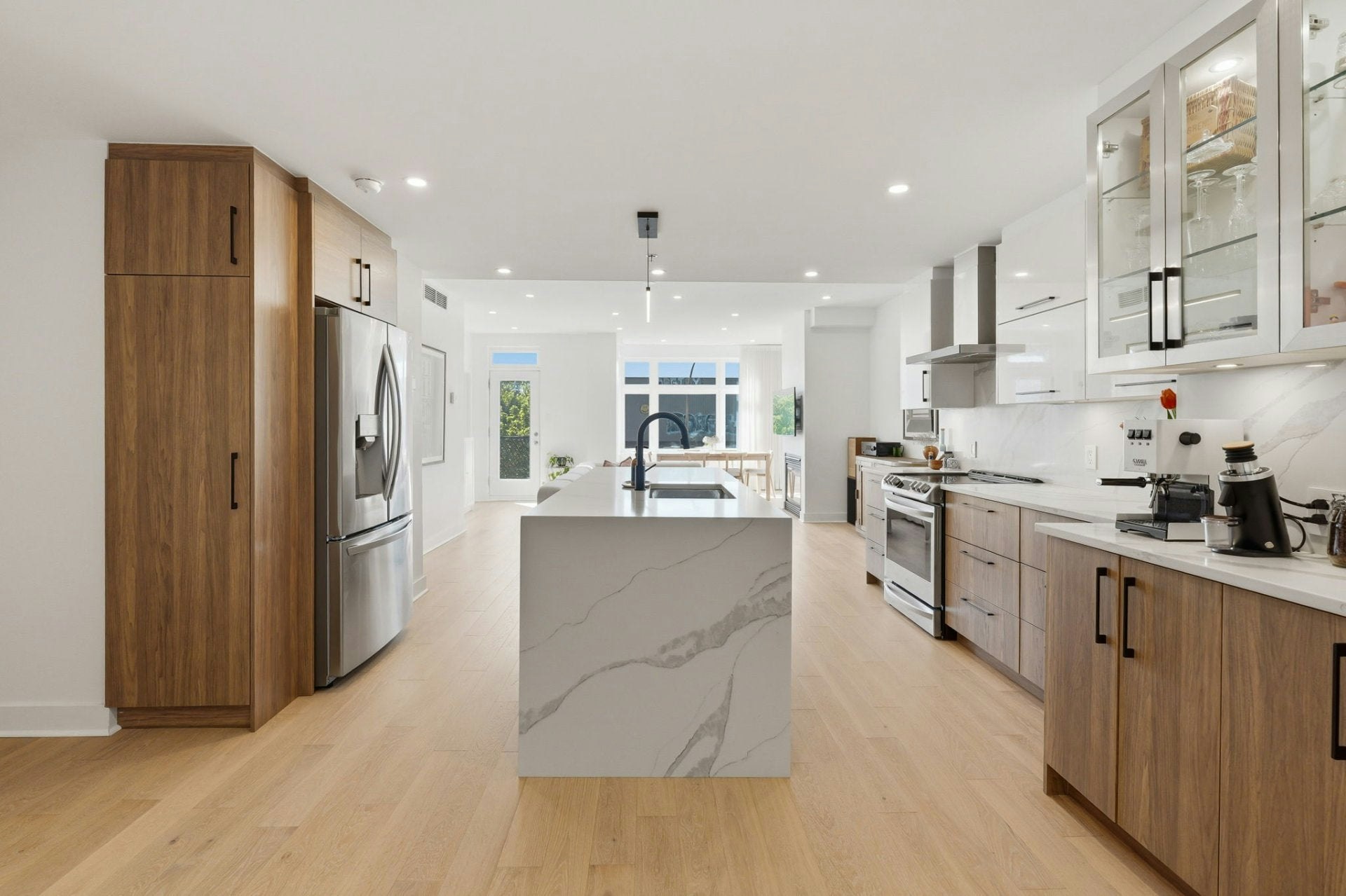4574 Du Parc 34 Avenue, Montréal, QC, H2V 4E3