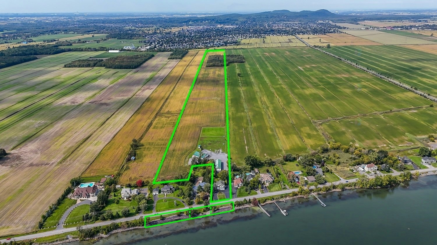 233 Du Richelieu Chemin, Saint-Basile-le-Grand, QC, J3N 1K7
