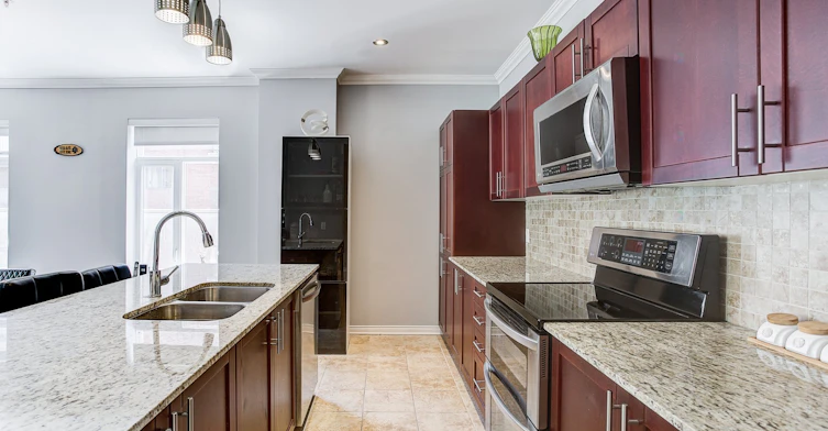 307-550 De La Côte Vertu Boulevard, Montréal, QC, H4L 1X9 - 9