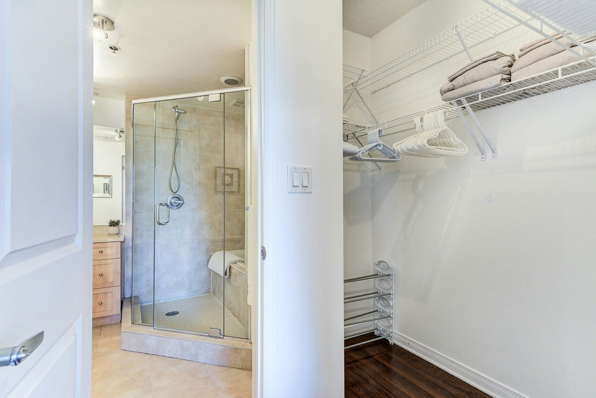 609-551 De La Montagne Rue, Montréal, QC, H3C 6S4 - 8