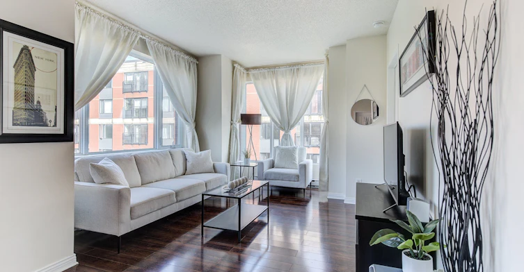 609-551 De La Montagne Rue, Montréal, QC, H3C 6S4
