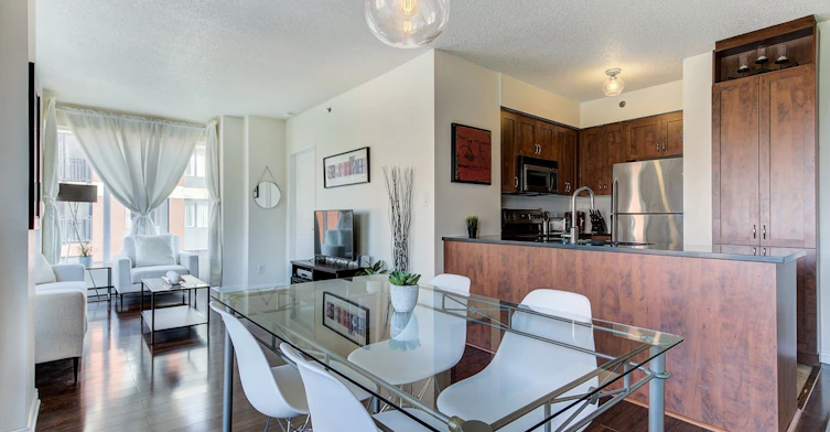 609-551 De La Montagne Rue, Montréal, QC, H3C 6S4 - 4