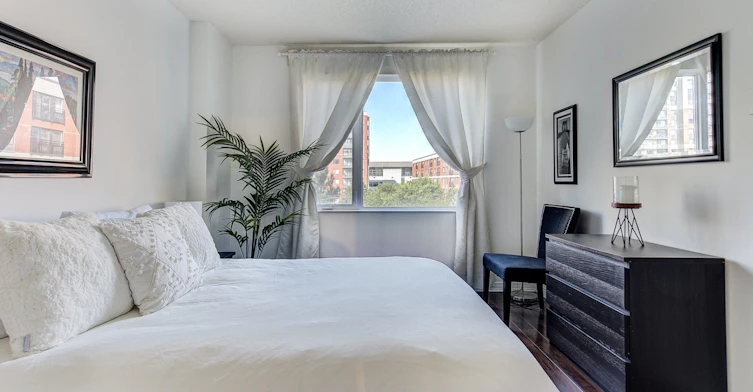 609-551 De La Montagne Rue, Montréal, QC, H3C 6S4 - 6