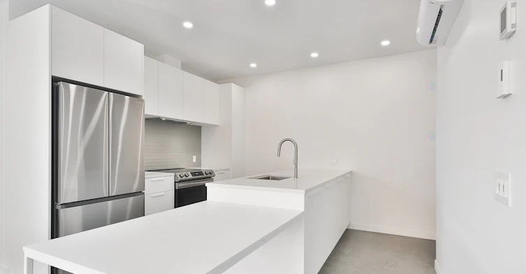 B-472 De La Congrégation Rue, Montréal, QC, H3K 2H7 - 2