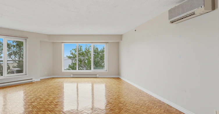 401-18 Du Bord Du Lac Lakeshore Chemin, Pointe-Claire, QC, H9S 5X9 - 12