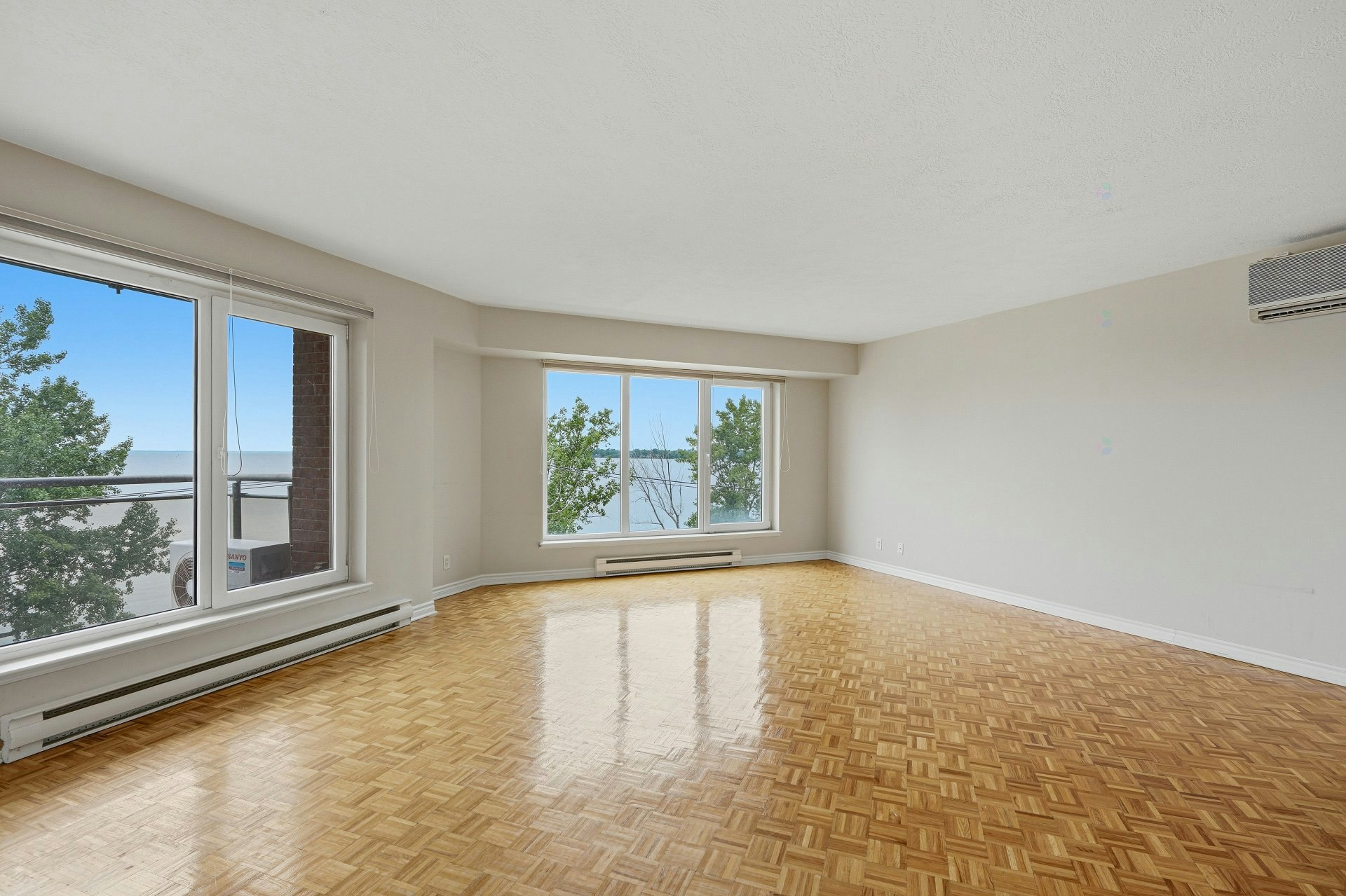 401-18 Du Bord Du Lac Lakeshore Chemin, Pointe-Claire, QC, H9S 5X9 - 7