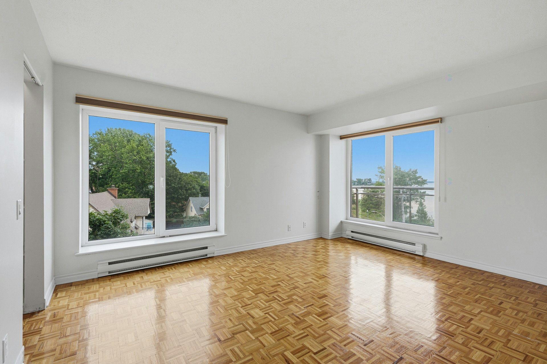 401-18 Du Bord Du Lac Lakeshore Chemin, Pointe-Claire, QC, H9S 5X9 - 14