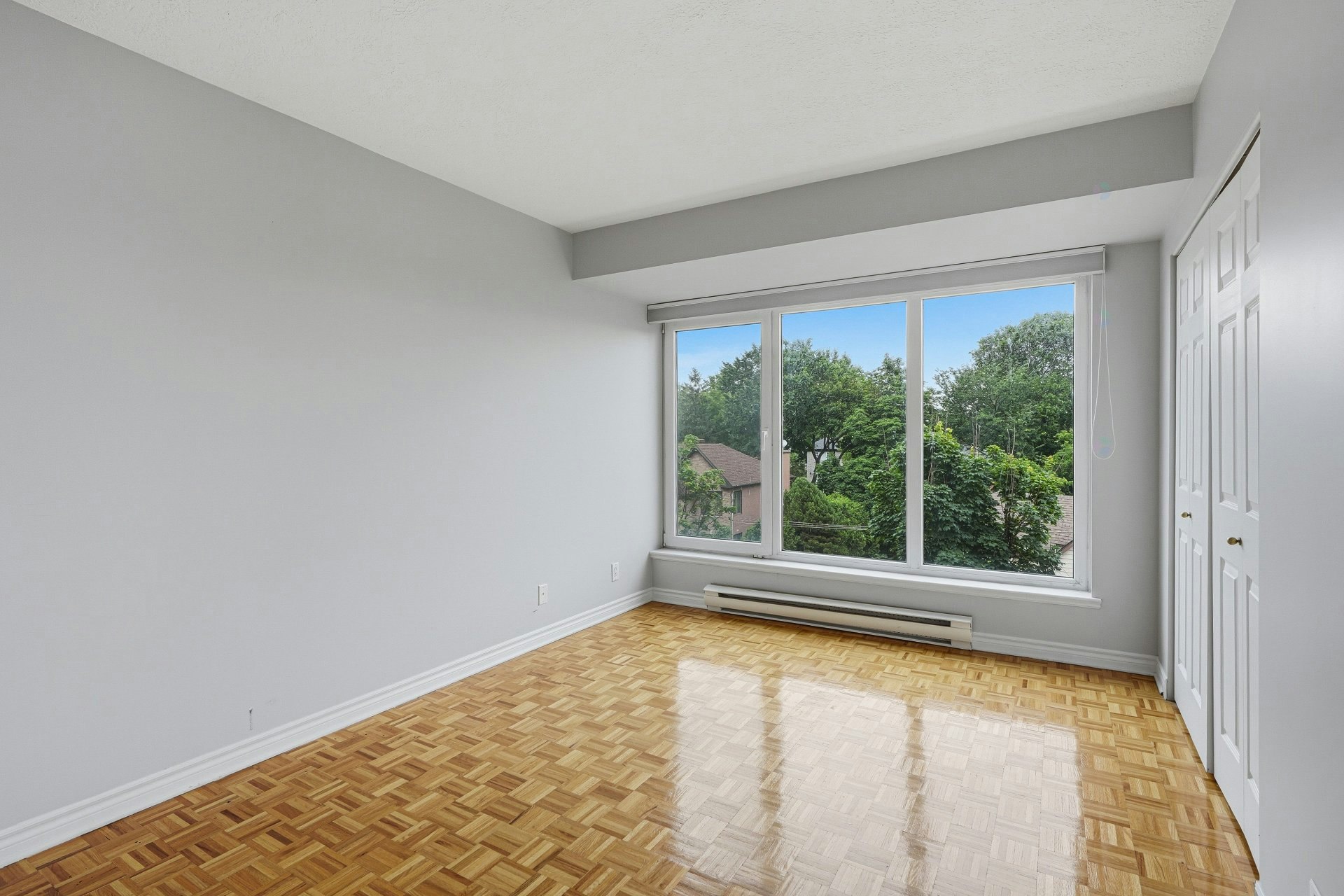 401-18 Du Bord Du Lac Lakeshore Chemin, Pointe-Claire, QC, H9S 5X9 - 18