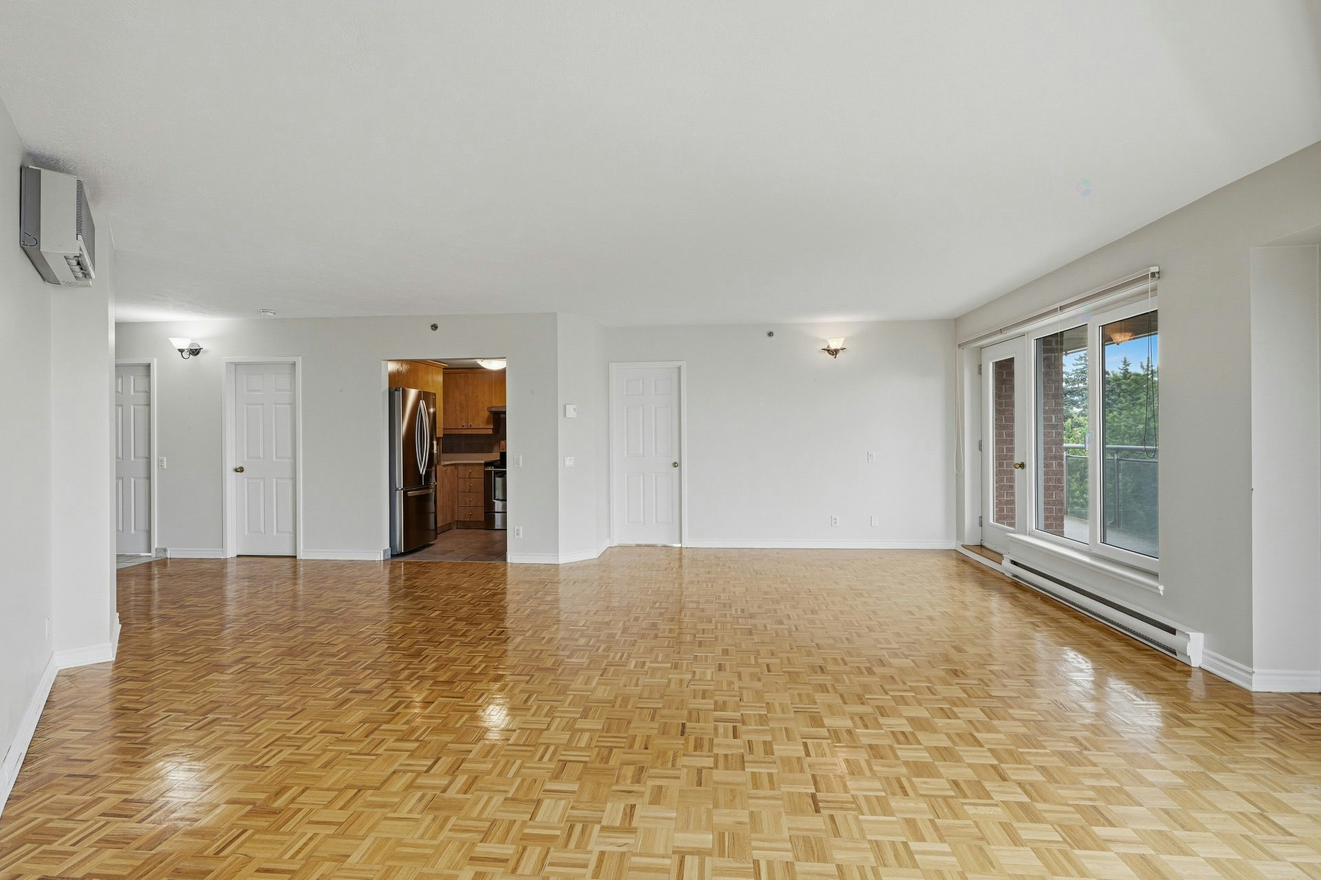 401-18 Du Bord Du Lac Lakeshore Chemin, Pointe-Claire, QC, H9S 5X9 - 9