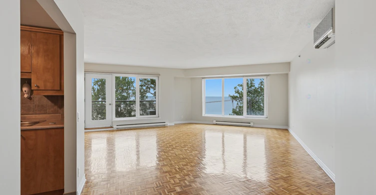 401-18 Du Bord Du Lac Lakeshore Chemin, Pointe-Claire, QC, H9S 5X9 - 6