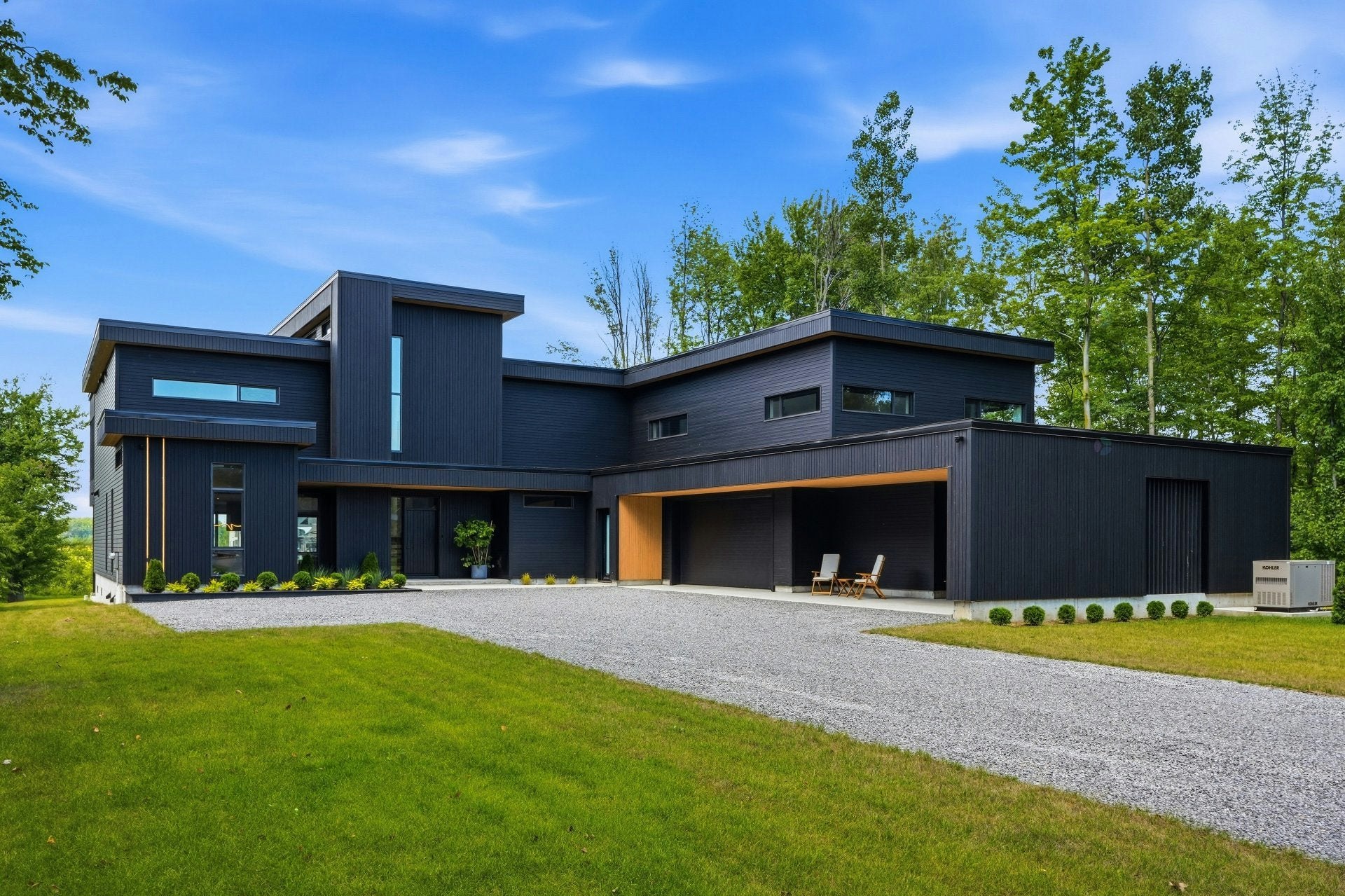 522 De La Rive Boisée Chemin, Saint-Ignace-de-Loyola, QC, J0K 2P0