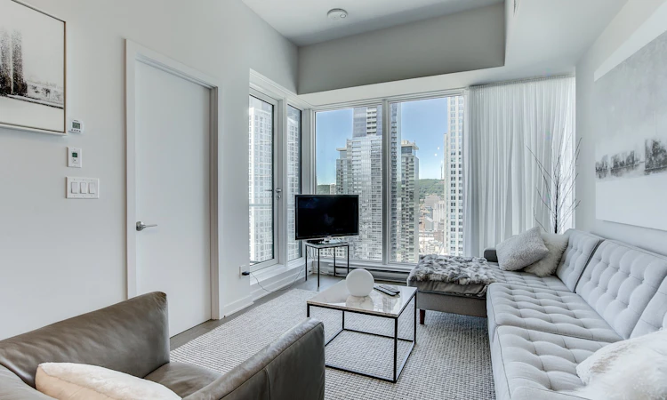3809-1188 St Antoine Rue O