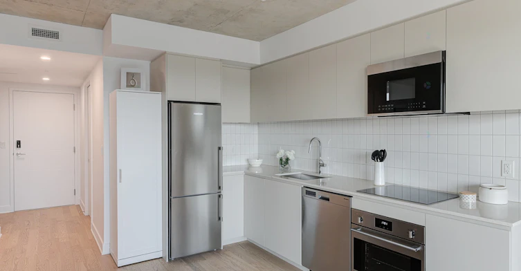 2319-100 Murray Rue, Montréal, QC, H3C 1A2 - 9