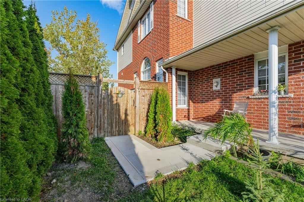 3 Ivy Lane Court Lower, Kitchener, ON, N2N 3P8 - 2