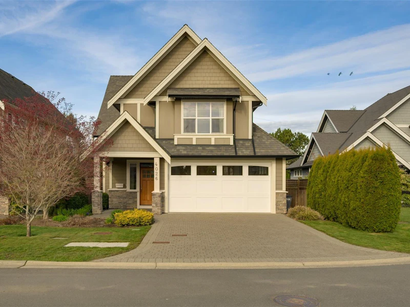 4026 Providence Place, Saanich BC V8N 0A6