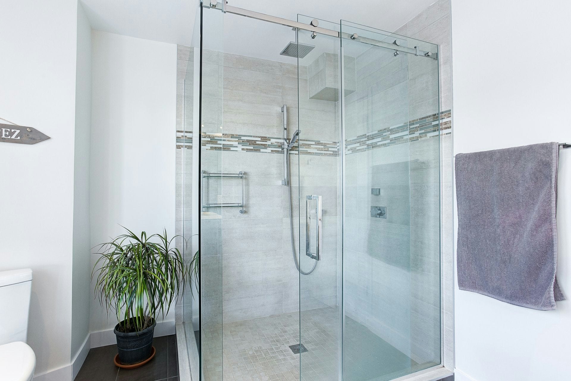 3181 De La Forge Rue, Montréal, QC, H1Y 3J1 - 24