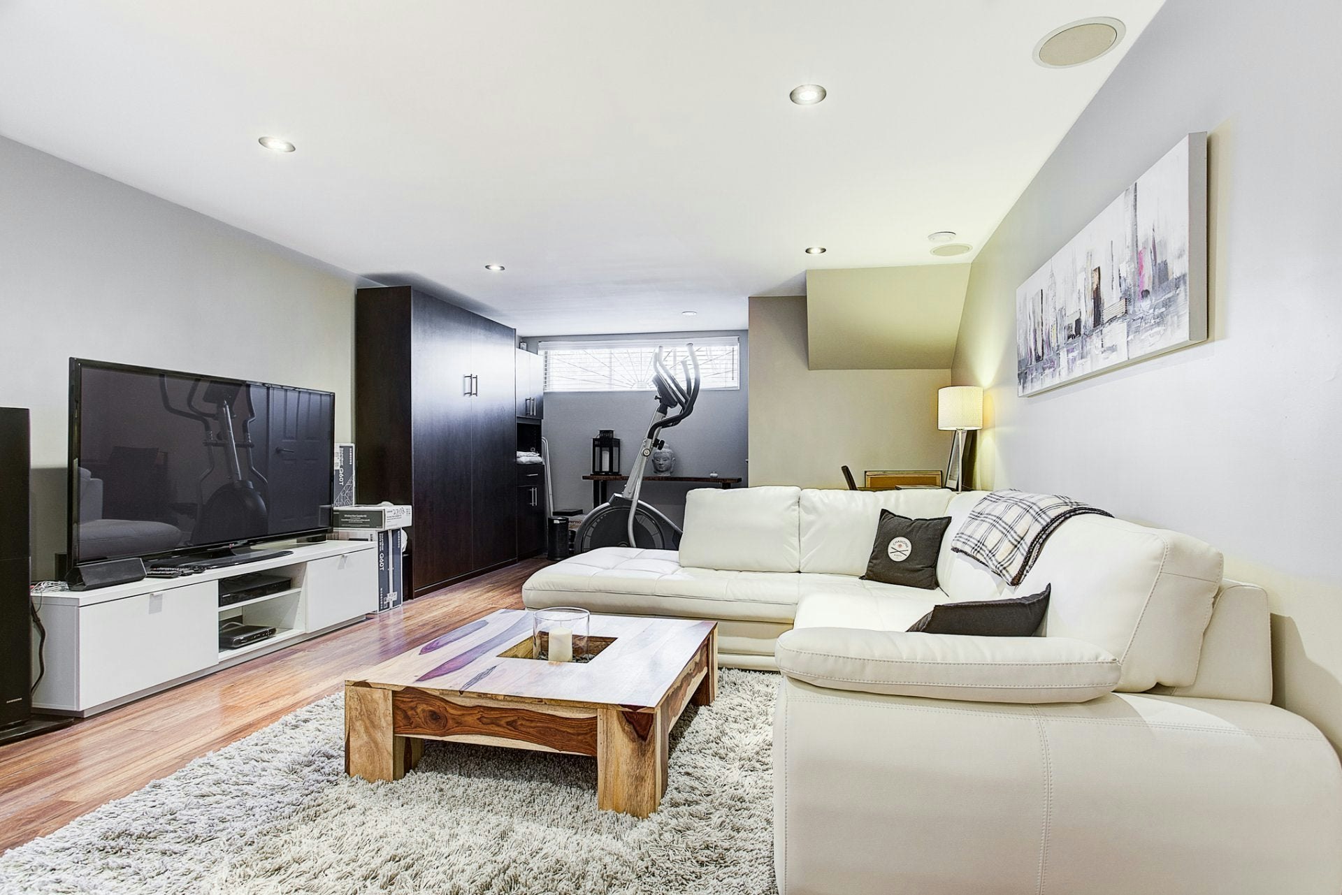 3181 De La Forge Rue, Montréal, QC, H1Y 3J1 - 27