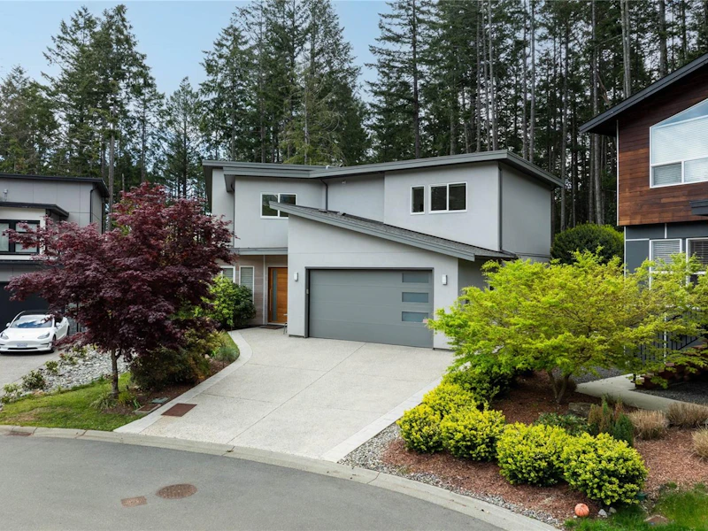 1151 Nature Park Place, Highlands BC