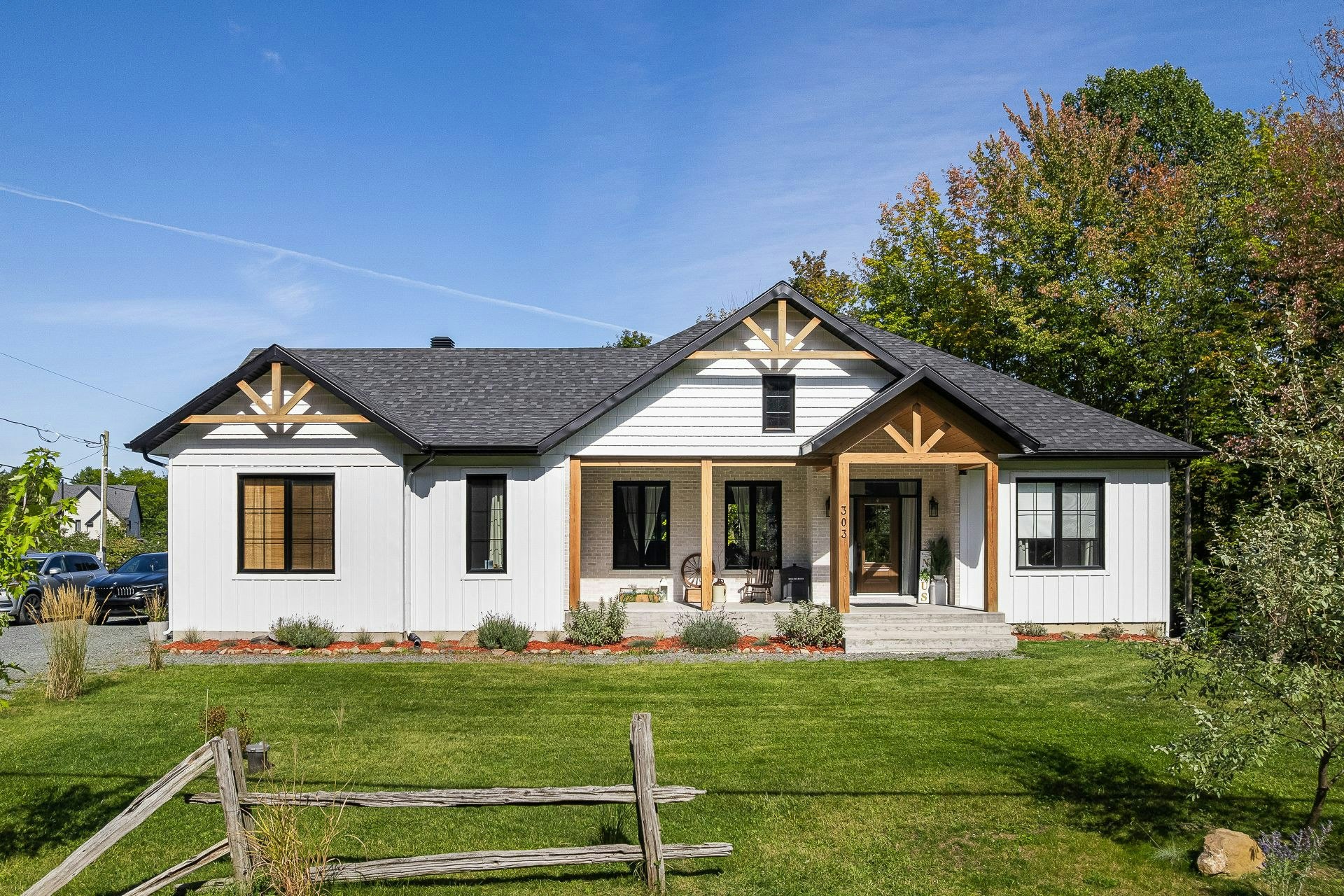 303 Bergeron Rue E, Granby, QC, J2H 0L7