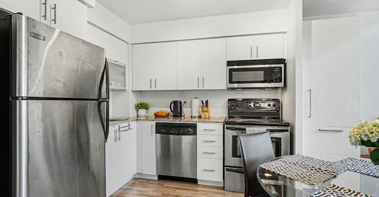 80 Western Battery 207 Road, Toronto, ON, M6K 3S1 - 5