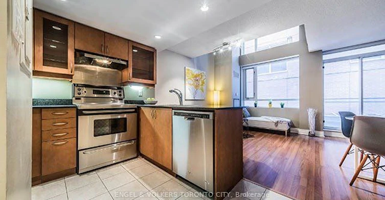307-80 Cumberland Street, Toronto, ON, M5R 3V1 - 8