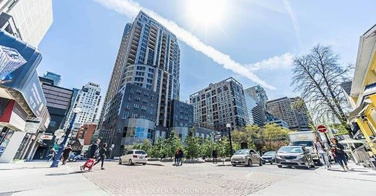 307-80 Cumberland Street, Toronto, ON, M5R 3V1