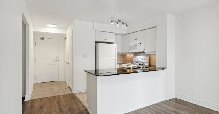 711-19 Barberry Place, Toronto, ON, M2K 3E3 - 13