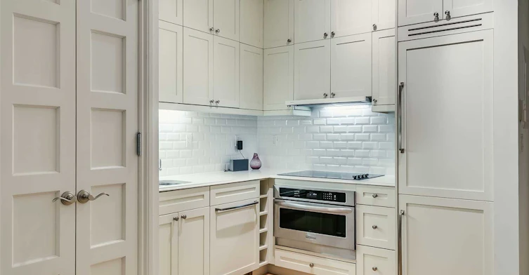 319-22 Leader Lane, Toronto, ON, M5E 0B2 - 7